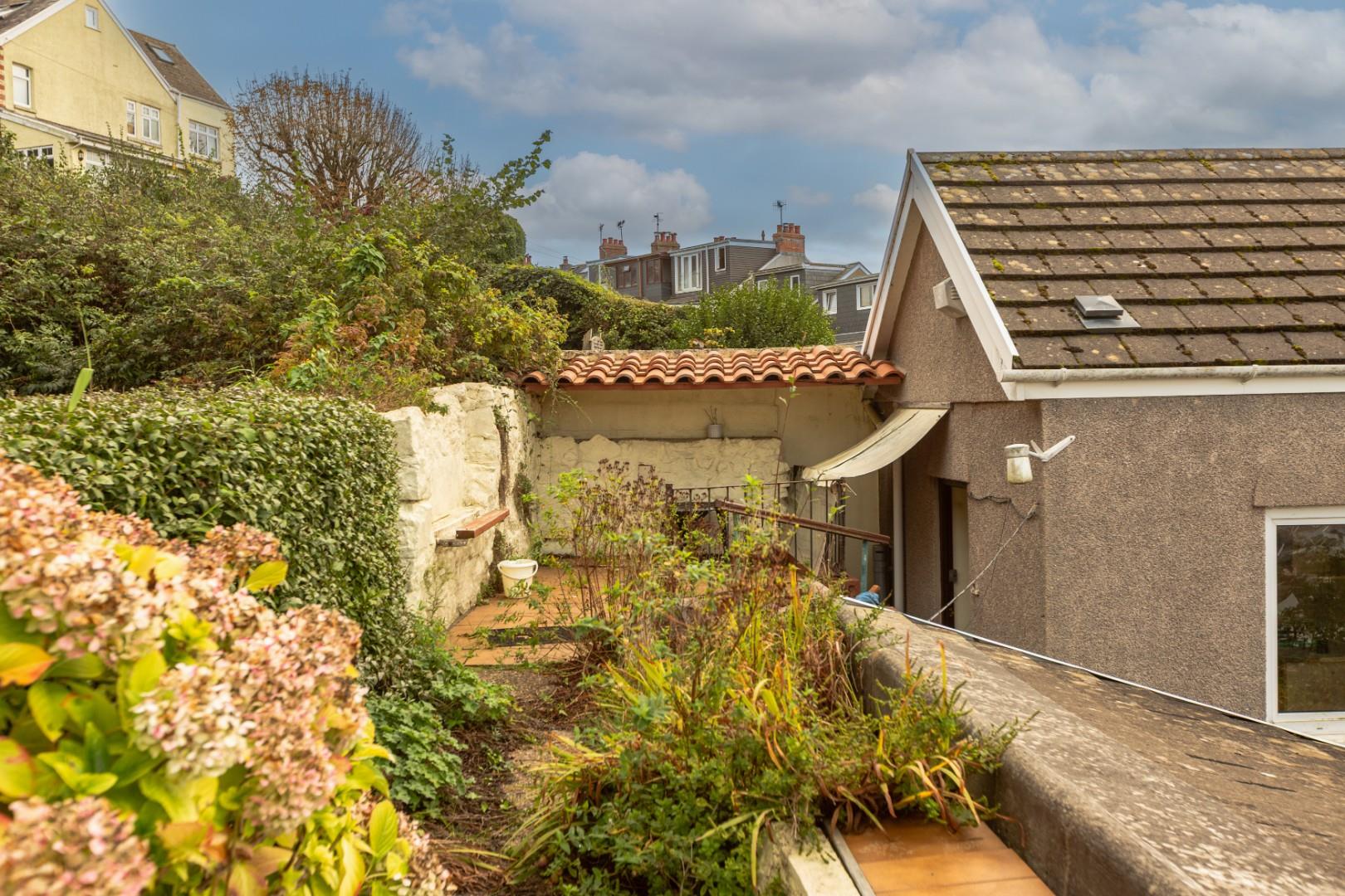 Thistleboon Road, Mumbles, Swansea, SA3 4HE